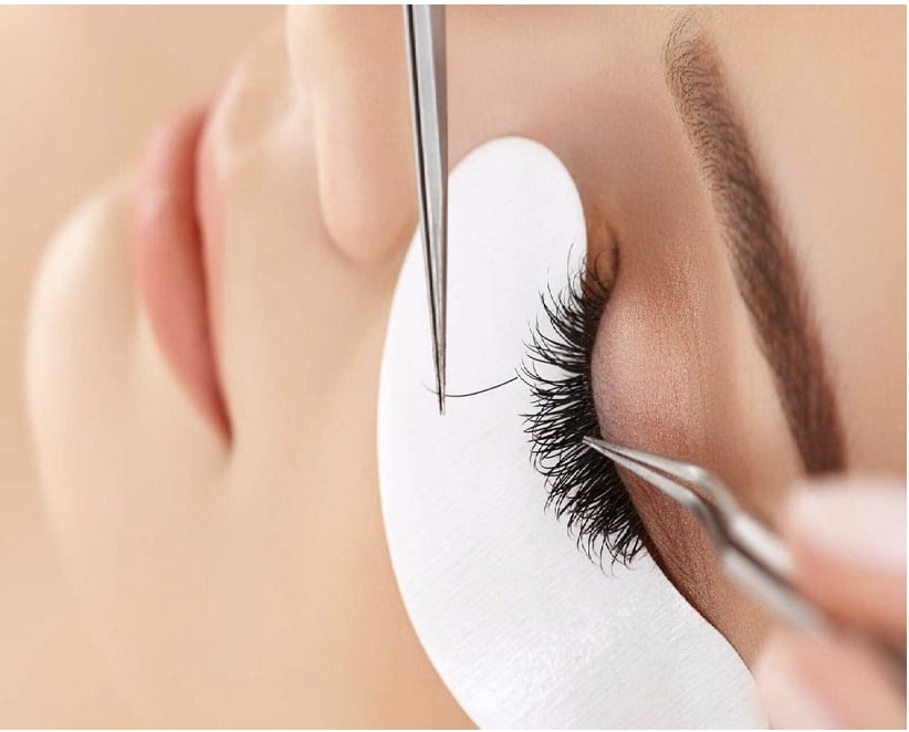 achieving-harmony-and-beauty-with-wispy-natural-eyelash-extensions-7