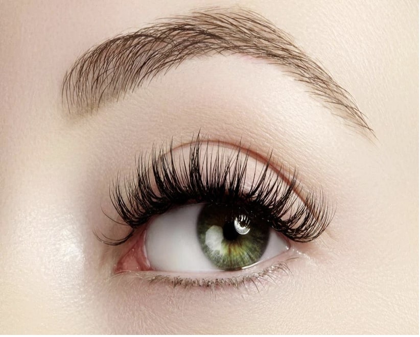 discovering-the-amazing-look-of-hybrid-cat-eyelash-extensions-6